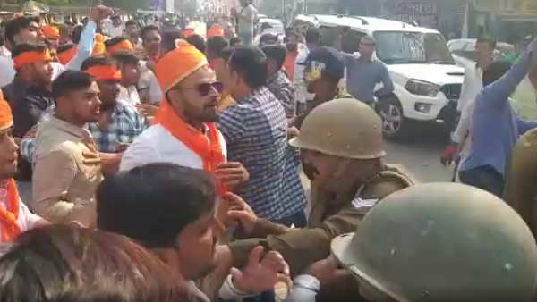 varanasi mahatma gandhi kashi vidyapeeth clash between two student groupsvaranasi mahatma gandhi kashi vidyapeeth clash between two student groups varanasi mahatma gandhi kashi vidyapeeth clash between two student groupsvaranasi mahatma gandhi kashi vidyapeeth clash between two student groups
