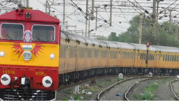 ऑनलाइन या ऑफलाइन खरीदारी भी कर सकते हैं