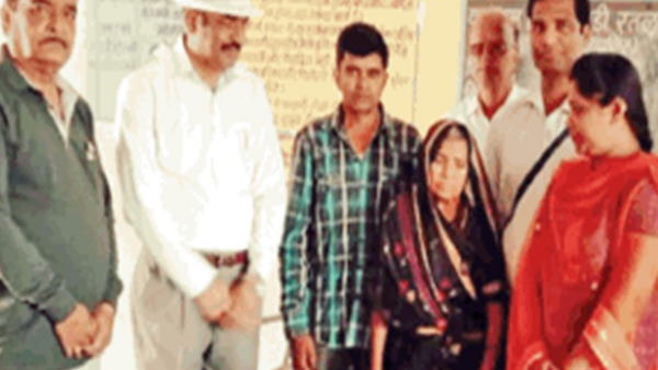 lost mother found with the help of social media in madhya pradesh lost mother found with the help of social media in madhya pradesh
