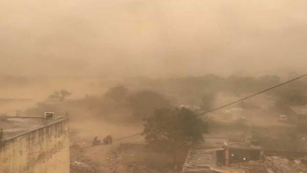 दिल्ली-NCR में धूल भरी आंधी की आशंका