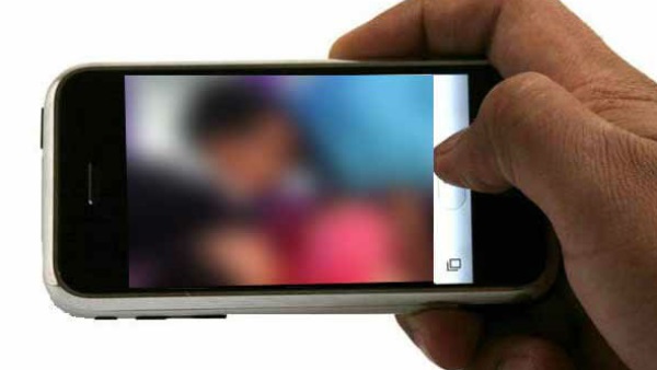 28 अक्टूबर को अपलोड किए गए अश्लील वीडियो