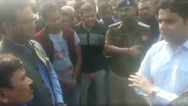बाजार से लौटते वक्त भाजपा नेता के बेटे की हत्या
