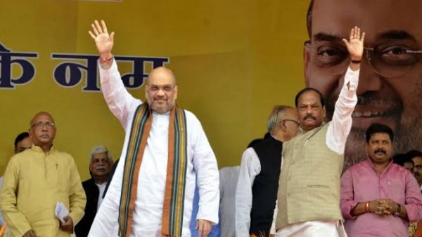 विवादास्पद नेताओं को भी टिकट