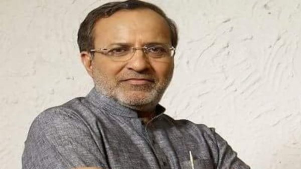 केवल गधों का सीना 56 इंच का होता है' बयान पर फजीहत