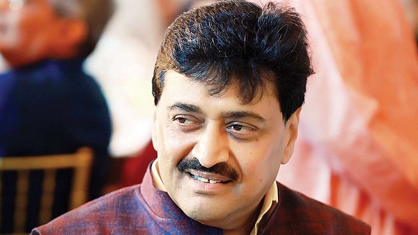 अशोक चव्हाण को कैबिनेट में ना शामिल करने पर भी सवाल