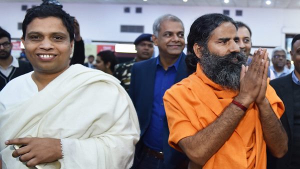 आचार्य बालकृष्ण ने प्रदूषण से बचाव के लिए दिए ये टिप्स