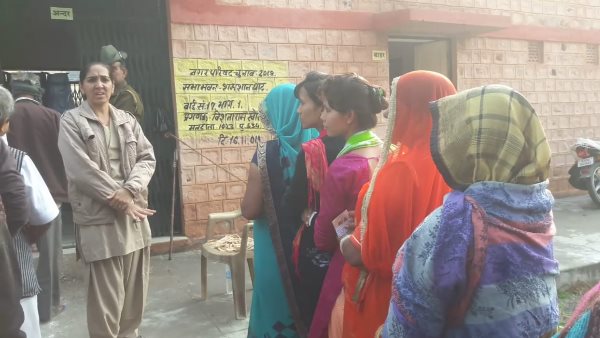 बाड़मेर के वार्ड 17 में 973 वोटर