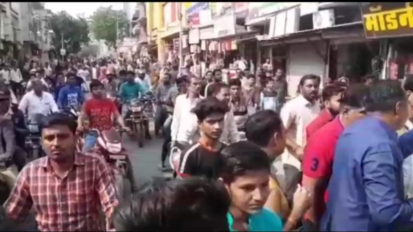 कचरे में फेंके रुपए बरामद