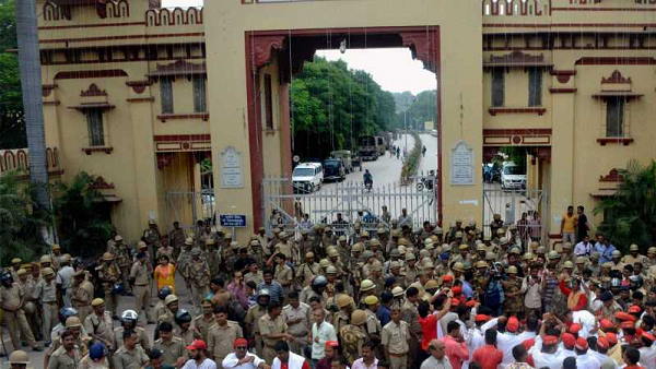 BHU Sanskrit professor Firoz Khan leaves Varanasi and reached to jaipur home BHU Sanskrit professor Firoz Khan leaves Varanasi and reached to jaipur home