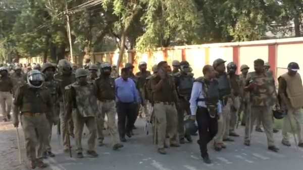 Varanasi bhu student group fight in hostel Varanasi bhu student group fight in hostel