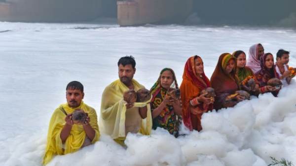 yamuna pollution, chhat puja yamuna pollution, chhat puja