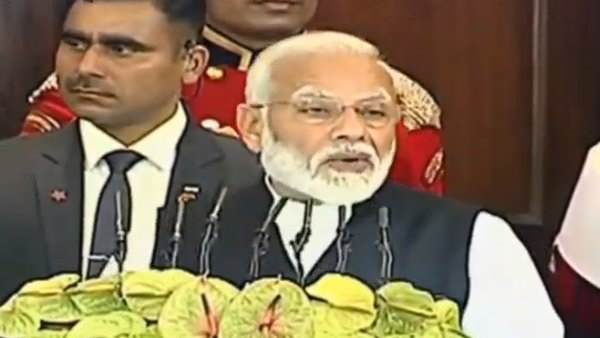 श्रेष्ठ भारत की ओर आगे बढ़ पाए हैं