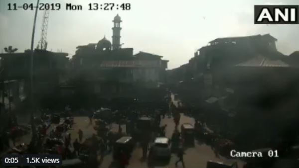 terrorists grenade attack in Srinagar Jammu Kashmir cctv video terrorists grenade attack in Srinagar Jammu Kashmir cctv video
