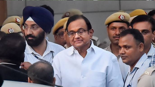 पूर्व मंत्री पर हैं ये आरोप