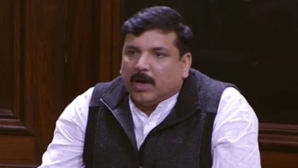 आप सांसद संजय सिंह ने जावड़ेकर को घेरा