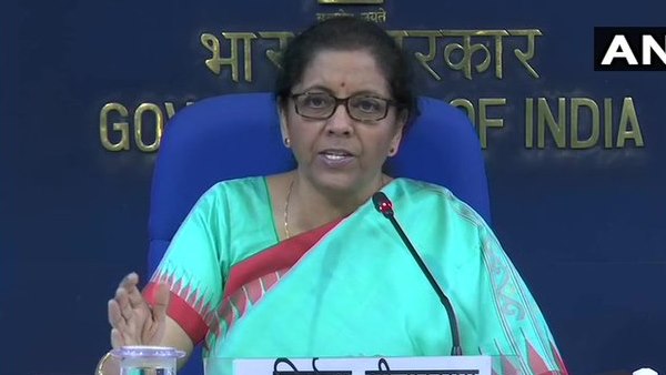 सार्वजनिक उपक्रमों में सरकारी हिस्सेदारी 51% से नीचे लाने को मंजूरी