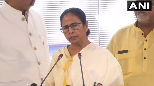 West Bengal CM Mamata Banerjee on Maharashtra Governor imposes Presidents rule West Bengal CM Mamata Banerjee on Maharashtra Governor imposes Presidents rule