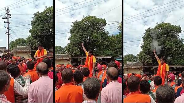 watch-video-bjp-leader-firing-in-shobha-yatra-at-gujarat watch-video-bjp-leader-firing-in-shobha-yatra-at-gujarat