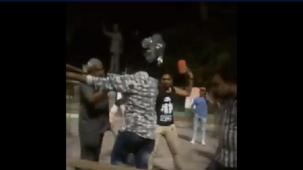 ahmedabad, crime, dalit youth beaten by mob, viral video, gujarat, latest news, अहमदाबाद, क्राइम, दलितों को भीड़ ने पीटा, मोब लिंचिंग ahmedabad, crime, dalit youth beaten by mob, viral video, gujarat, latest news, अहमदाबाद, क्राइम, दलितों को भीड़ ने पीटा, मोब लिंचिंग