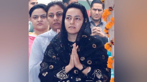 honeypreet attends dera sacha sauda founder balochistani 128th birth anniversary program honeypreet attends dera sacha sauda founder balochistani 128th birth anniversary program
