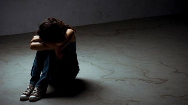 class 12th student ends life by hanging in hyderabad class 12th student ends life by hanging in hyderabad