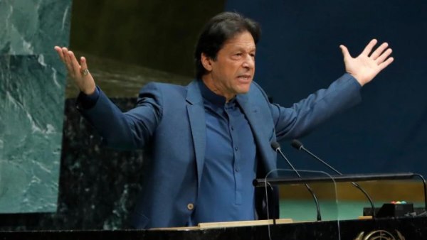 pakistan PM Imran Khan says Trees produce oxygen at night pakistan PM Imran Khan says Trees produce oxygen at night