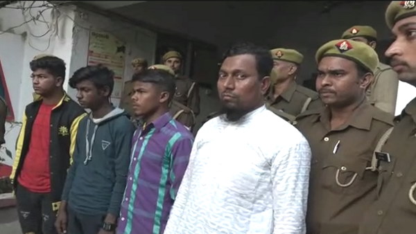 इन्वेस्टिगेशन के लिए एटीएस टीम कुशीनगर आई