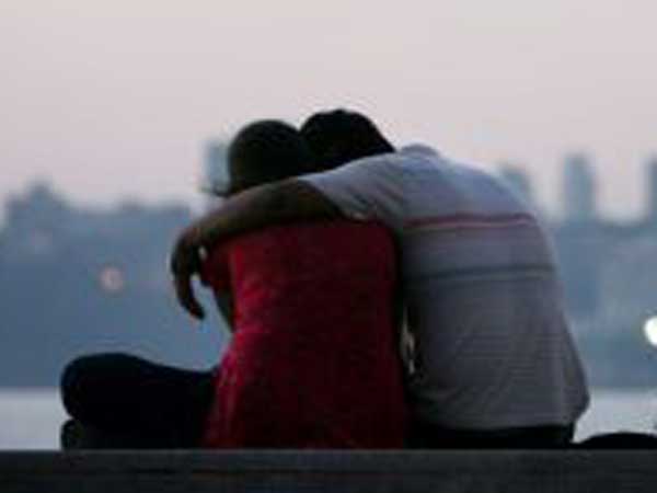 Noida: girlfriend boyfriend Noida: girlfriend boyfriend