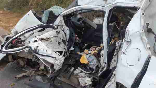 Five people died in road accident in Meerut Five people died in road accident in Meerut