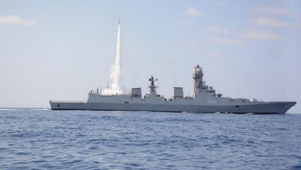 Indian Navy successfully test fires DRDO developed BrahMos supersonic cruise missile Indian Navy successfully test fires DRDO developed BrahMos supersonic cruise missile