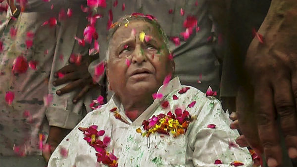 गठबंधन की राजनीति के जनक के कहे जाते हैं मुलायम