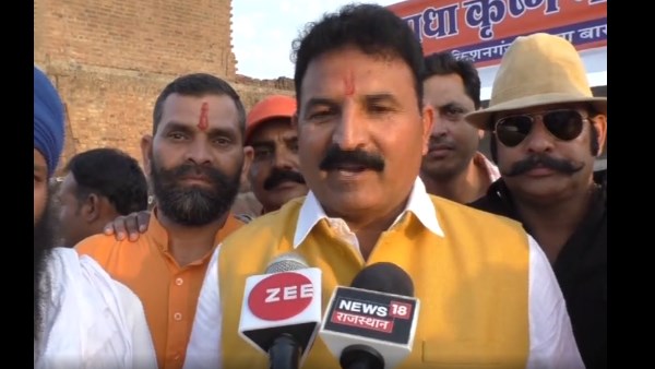 मंदिर से पहले मस्जिद भी बनवाई