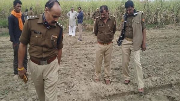 गन्ने के खेत में पड़ा मिला शव