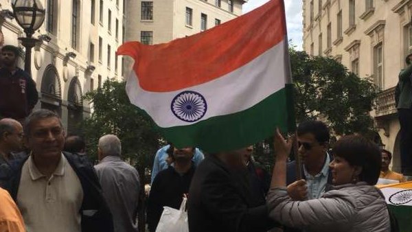 ब्रिटेन में 10 लाख से ज्यादा भारतीय