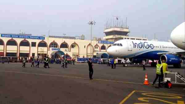 Five flights from Kolkata to Patna canceled due to Bulbul cyclone Five flights from Kolkata to Patna canceled due to Bulbul cyclone