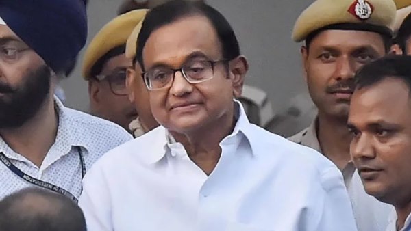 Supreme Court issued notice to ED on bail plea of P Chidambaram in INX Media money laundering case Supreme Court issued notice to ED on bail plea of P Chidambaram in INX Media money laundering case