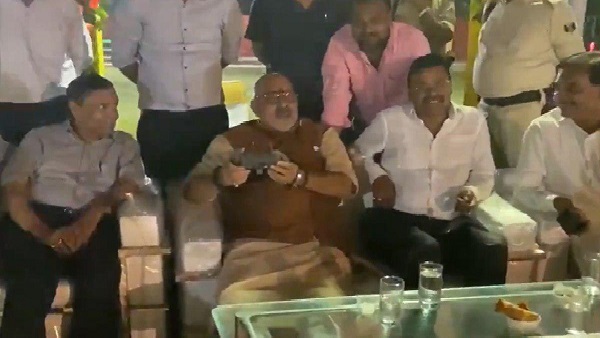गिरिराज ने ड्रोन उड़ाने का वीडियो ट्वीट किया