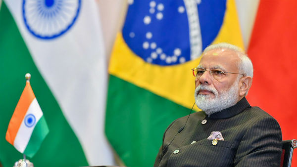 एसपीजी नियमों का पालन करते पीएम मोदी