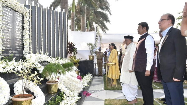 terror attack CM Fadnavis and Governor paid tribute to the martyrs questions raised when Ajit Panwar did not reach terror attack CM Fadnavis and Governor paid tribute to the martyrs questions raised when Ajit Panwar did not reach