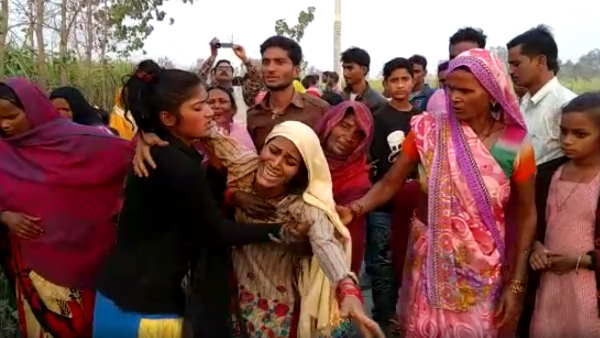 खेत में काम करने गए युवक ने देखी लाश