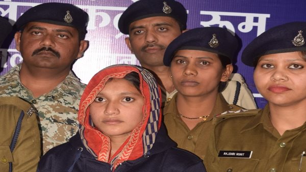 पुलिस ने साधना पर रखा था इनाम