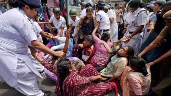 Labour department, Labour minister, Ministry of Labour and Employment, santosh gangwar, digvijay singh, rajya sabha, delhi, strike, दिल्ली, हड़ताल, संतोष गंगवार, श्रम कानून, श्रम मंत्री, राज्यसभा, श्रम मंत्रालय, मोदी सरकार Labour department, Labour minister, Ministry of Labour and Employment, santosh gangwar, digvijay singh, rajya sabha, delhi, strike, दिल्ली, हड़ताल, संतोष गंगवार, श्रम कानून, श्रम मंत्री, राज्यसभा, श्रम मंत्रालय, मोदी सरकार