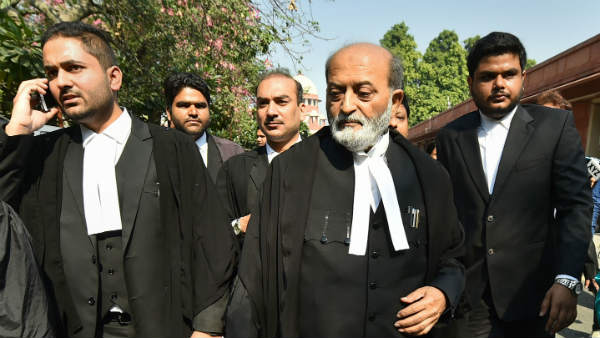 फैसले को चुनौती नहीं देने पर कायम