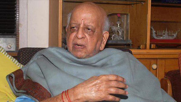मजाक में कहा करते थे शेषन- मैं नाश्ते में नेताओं को खाता हूं
