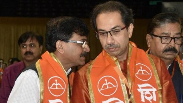 हिन्दुओं को बरगला कर वोट लेने का आरोप