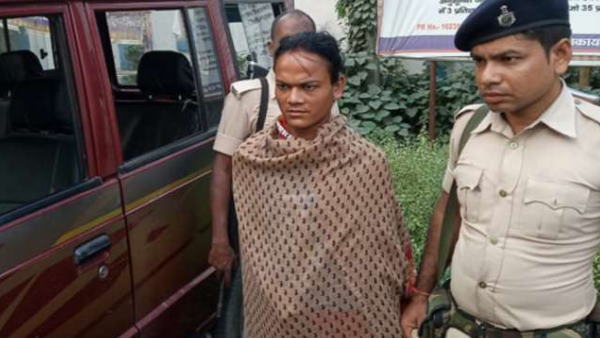 मेडिकल जांच में निकला पुरुष