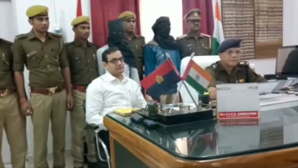 इस हाल में मिला युवती का शव
