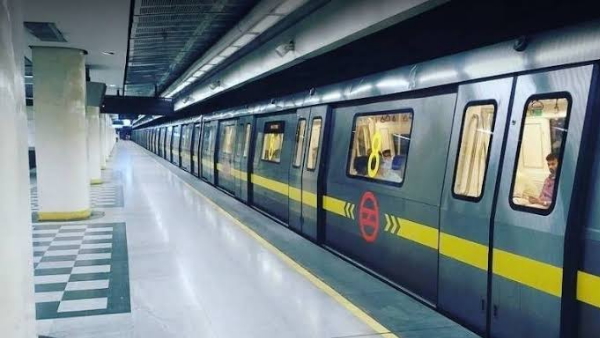 man commits suicide at delhi vidhan sabha metro station man commits suicide at delhi vidhan sabha metro station