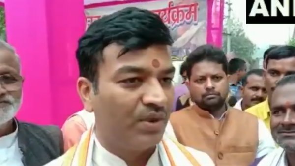 UP Minister AS Shukla on Priyanka gandhi , says She is a frauds wife UP Minister AS Shukla on Priyanka gandhi , says She is a frauds wife