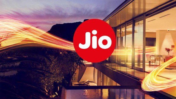 JioFiber कोई 351 रुपए का प्रीपेड वाउचर नहीं दे रहा